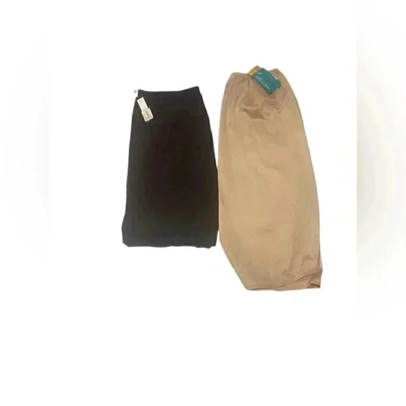 NWT lot of 2 assorted microfiber classic relaxed fit body foundation half slip L - Picture 2 of 2